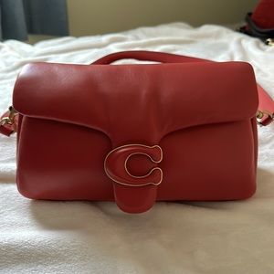 Very Good Condition! Coach Pillow Tabby 26